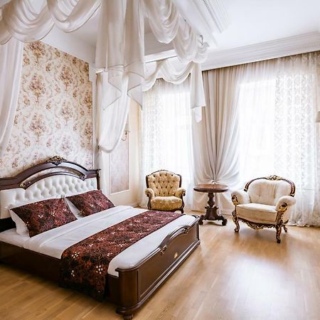 Romari Проспект Свободи 31 Lviv Buitenkant foto